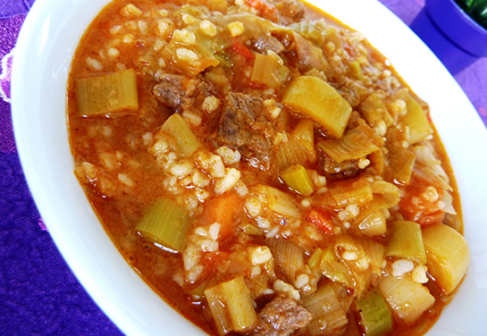 Etli Pırasa Yemeği Tarifi ve Malzemeleri