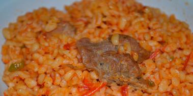 Etli Bulgur Pilavı, Etli Bulgur Pilavı Tarifi ve Malzemeleri Etli Bulgur Pilavı